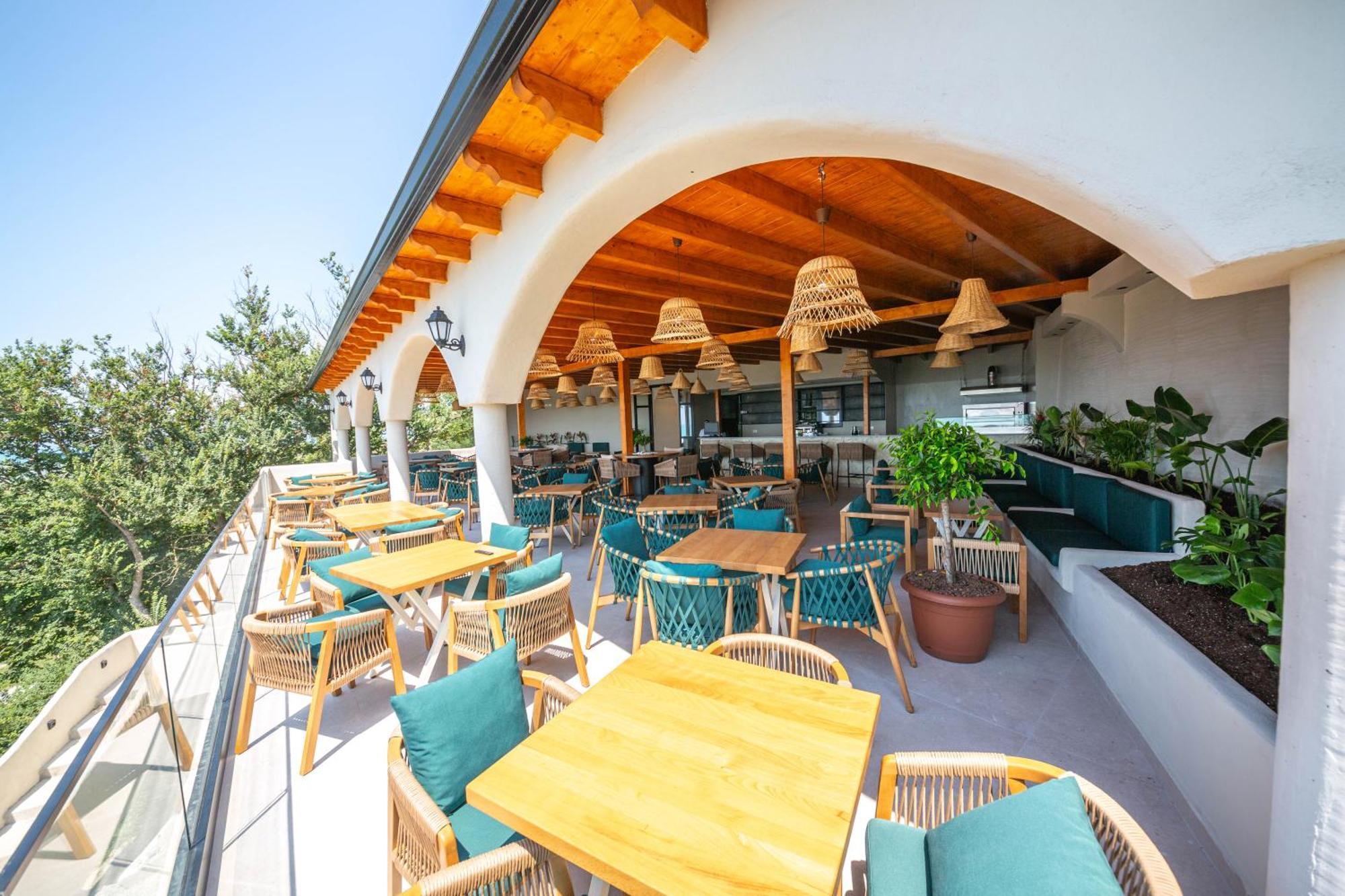 Emara Boutique Hotel Kavaje Ngoại thất bức ảnh