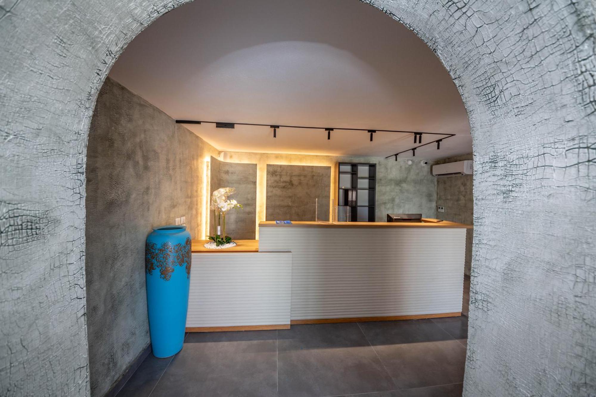 Emara Boutique Hotel Kavaje Ngoại thất bức ảnh