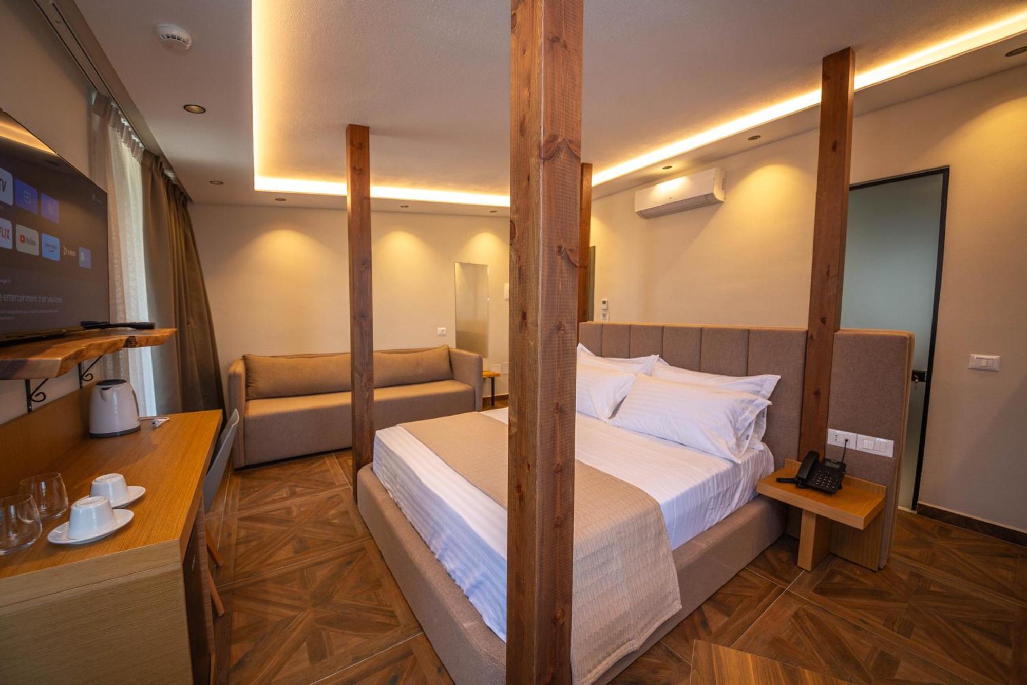 Emara Boutique Hotel Kavaje Ngoại thất bức ảnh