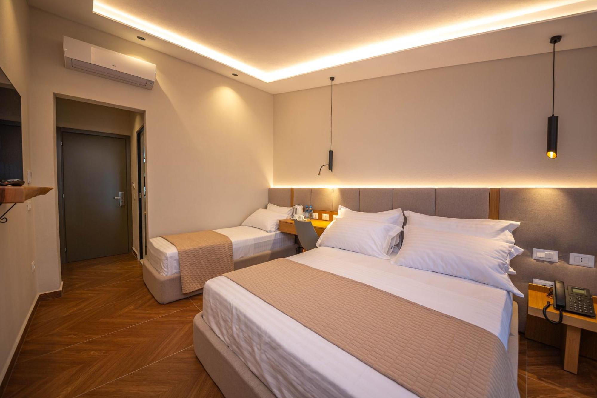 Emara Boutique Hotel Kavaje Phòng bức ảnh