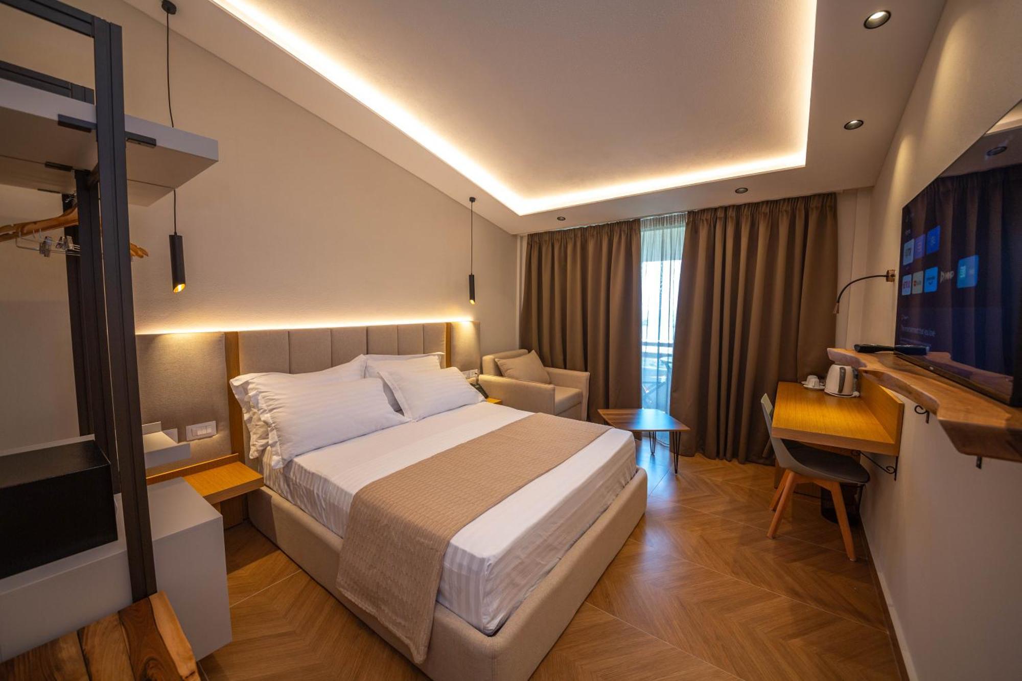 Emara Boutique Hotel Kavaje Ngoại thất bức ảnh