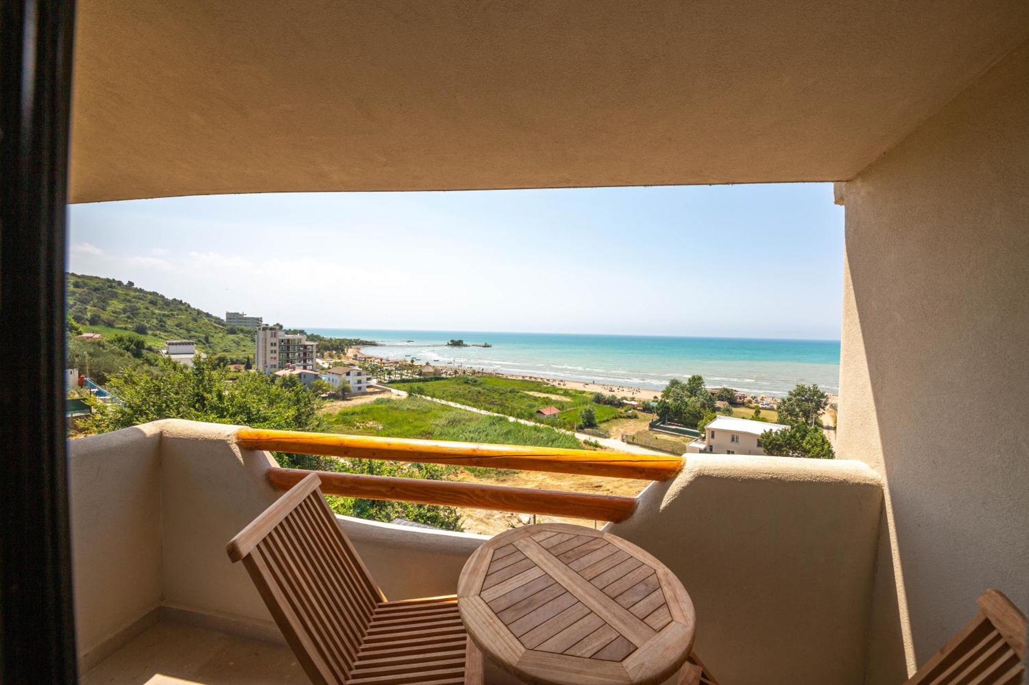 Emara Boutique Hotel Kavaje Ngoại thất bức ảnh