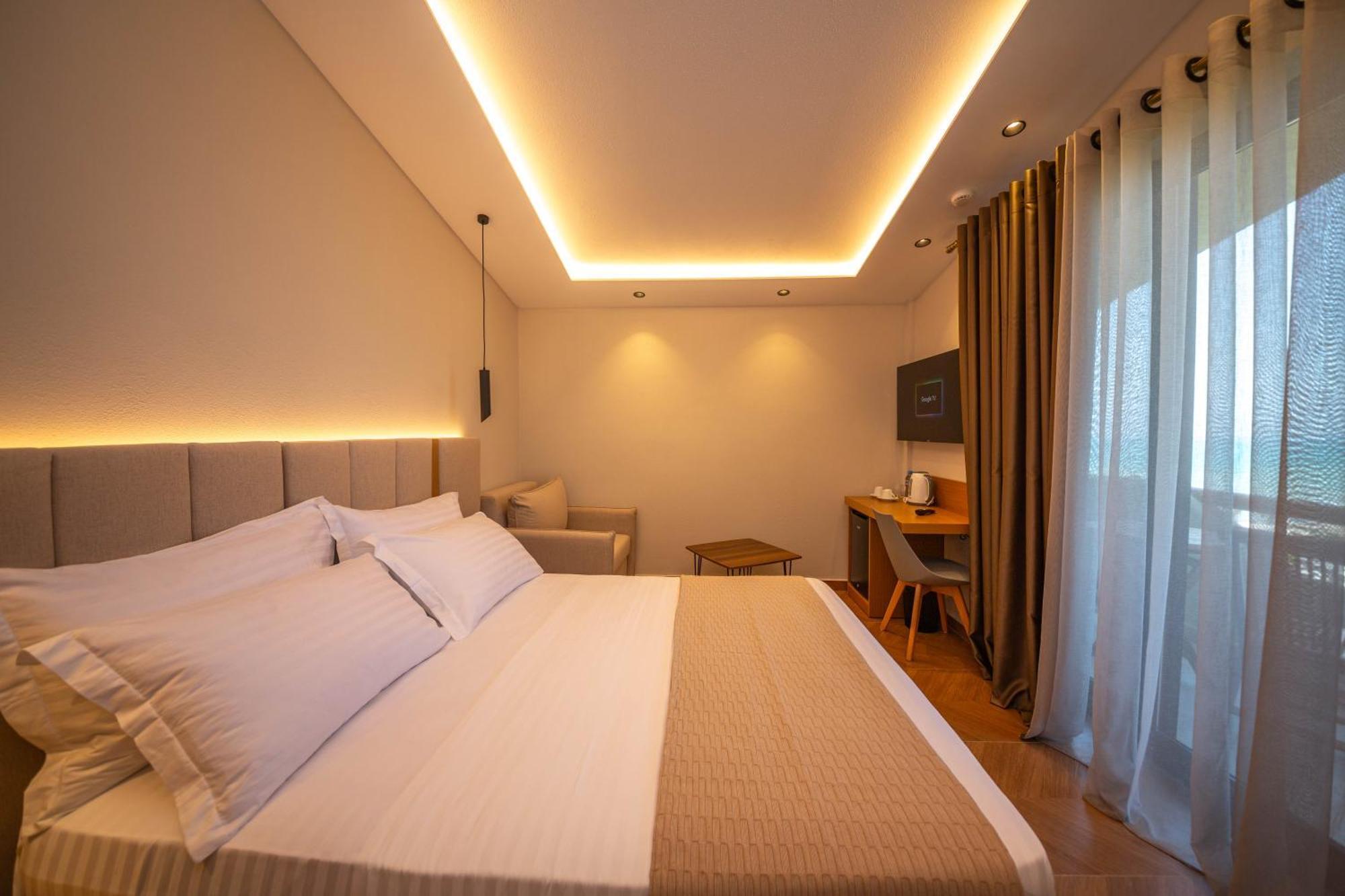 Emara Boutique Hotel Kavaje Phòng bức ảnh