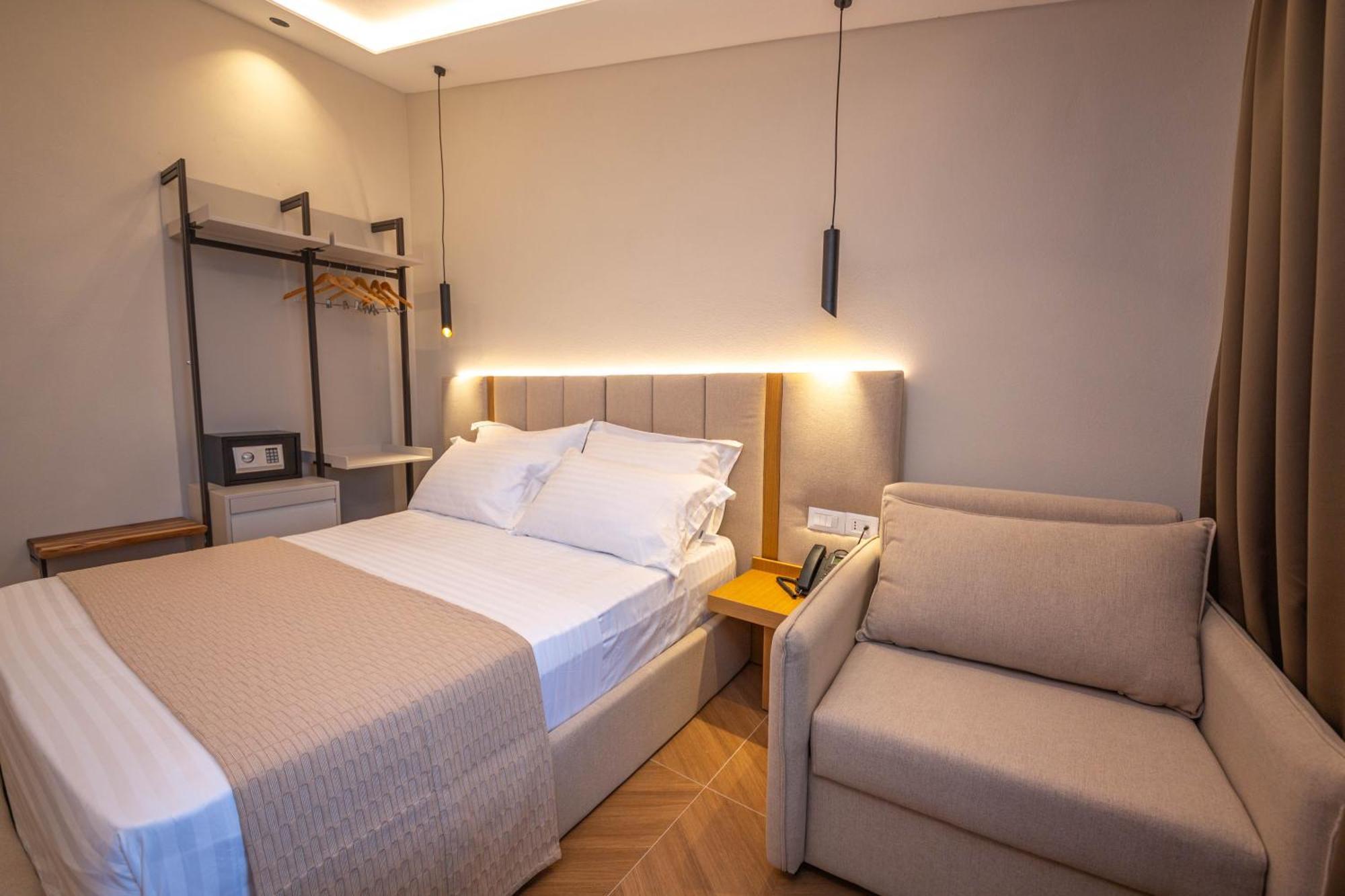 Emara Boutique Hotel Kavaje Ngoại thất bức ảnh